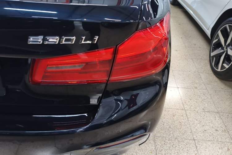 Used BMW 5 Series 2018 Restyled 530Li Luxury Edition M Sport Package Right Rear Taillight