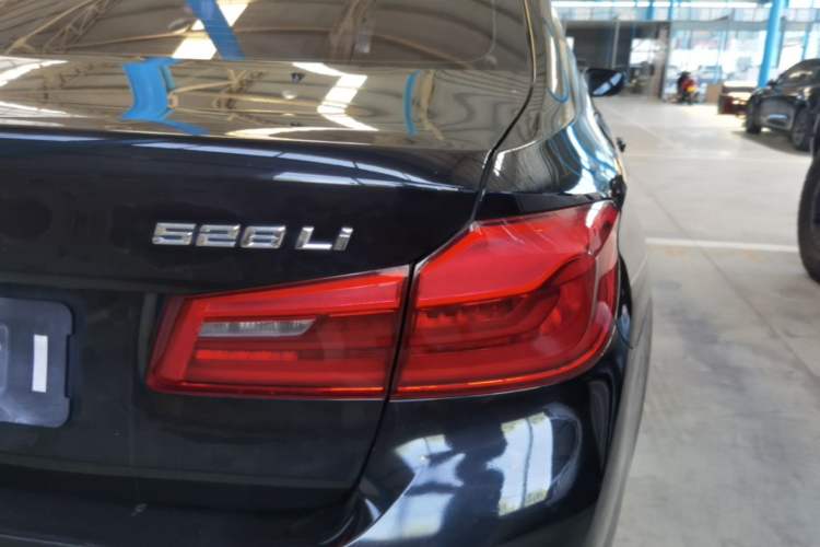 Used BMW 5 Series 2018 528Li Launch Special Edition Right Rear Taillight