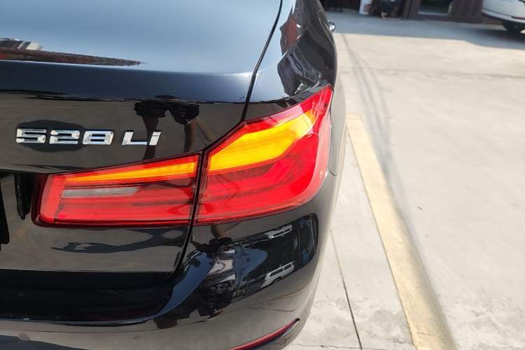 Used BMW 5 Series 2018 528Li Launch Special Edition Right Rear Taillight