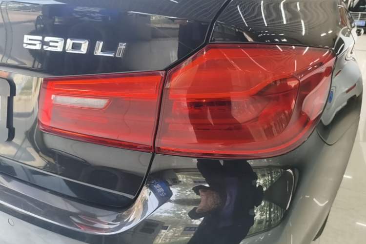 Used BMW 5 Series 2018 Revised Version 530Li Leading Edition Luxury Package Right Rear Taillight