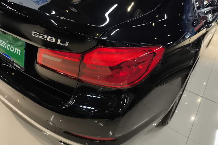 Used BMW 5 Series 2018 528Li Launch Special Edition Right Rear Taillight