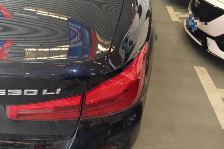 Used BMW 5 Series 2018 530Li Luxury Edition M Sport Package Right Rear Taillight