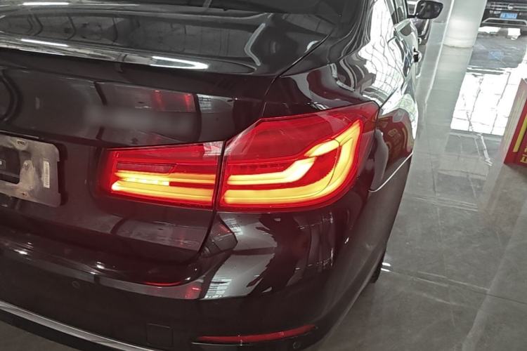 Used BMW 5 Series 2018 Facelifted 530Li xDrive Luxury Package Right Rear Taillight