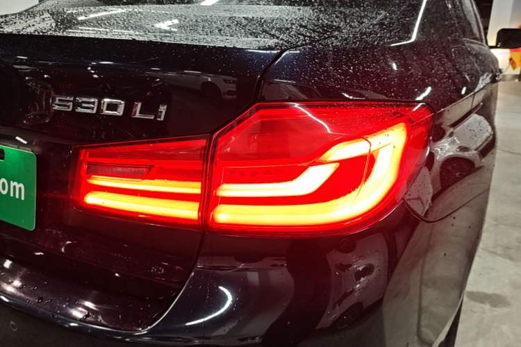 Used BMW 5 Series 2018 530Li Leading Model M Sport Package Right Rear Taillight