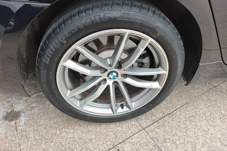 Used BMW 5 Series 2018 525Li M Sport Package Right Rear Wheel Hub
