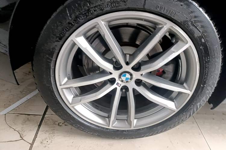 Used BMW 5 Series 2018 525Li M Sport Package Right Rear Wheel Hub