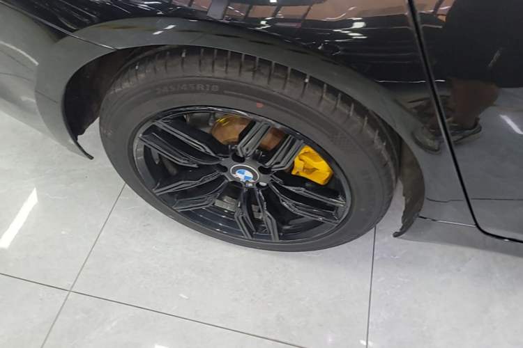 Used BMW 5 Series 2018 525Li Luxury Package Right Rear Wheel Hub