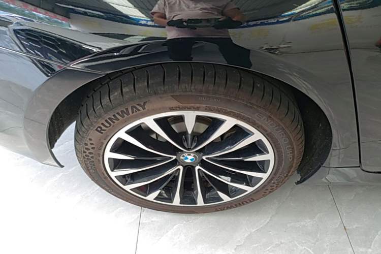 Used BMW 5 Series 2018 525Li Luxury Package Right Rear Wheel Hub