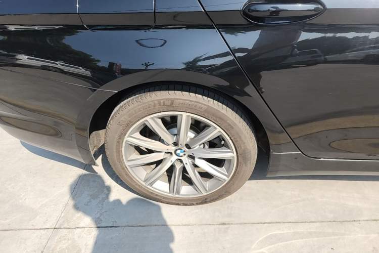 Used BMW 5 Series 2018 528Li Launch Special Edition Right Rear Wheel Hub
