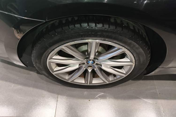 Used BMW 5 Series 2018 528Li Launch Special Edition Right Rear Wheel Hub