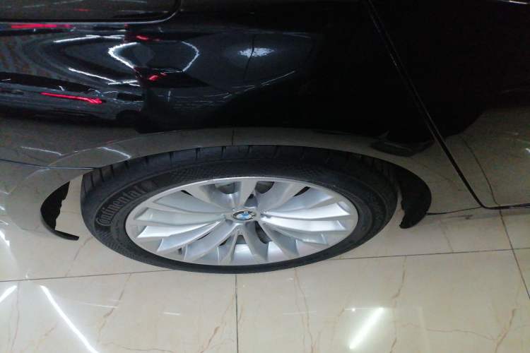 Used BMW 5 Series 2018 530Li xDrive Luxury Package Right Rear Wheel Hub