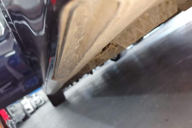 Used BMW 5 Series 2018 530Li Leading Model M Sport Package Right Side Sill