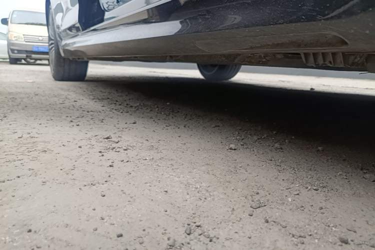 Used BMW 5 Series 2018 Restyled 530Li Leading Edition M Sport Package Right Side Sill