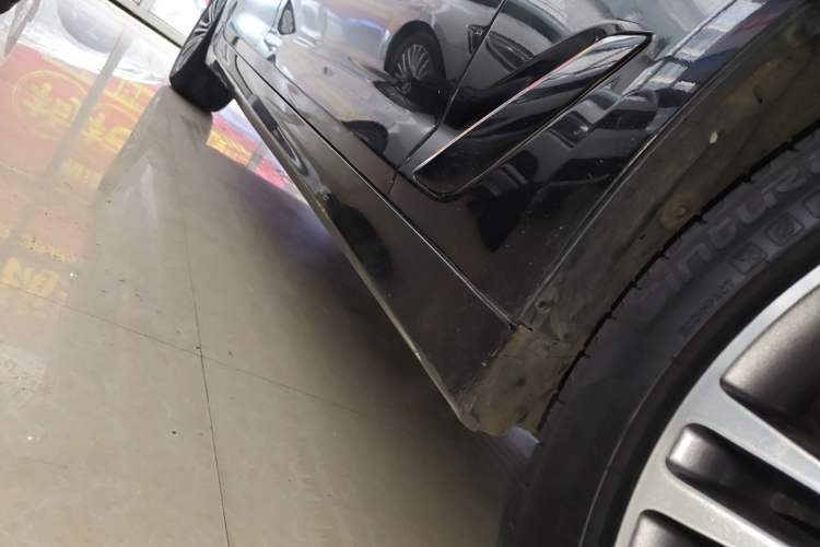 Used BMW 5 Series 2018 530Li Luxury Edition Premium Package Right Side Sill