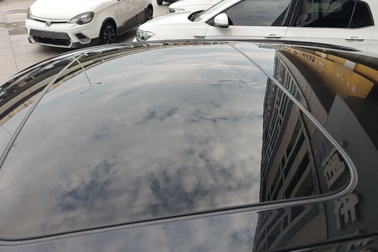 Used BMW 5 Series 2018 525Li M Sport Package Roof