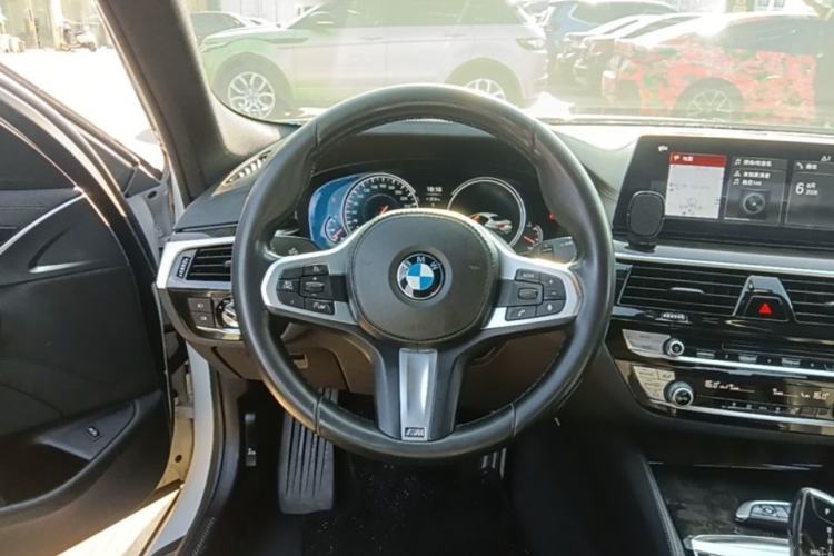 Used BMW 5 Series 2018 525Li M Sport Package Steering Wheel