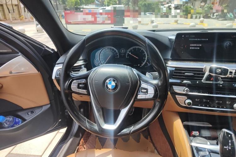 Used BMW 5 Series 2018 Restyled 530Li Leading Edition M Sport Package Steering Wheel