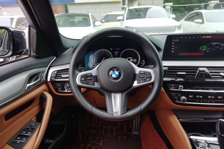 Used BMW 5 Series 2018 525i M Sport Package Steering Wheel