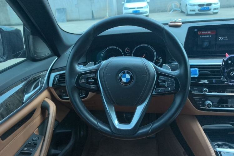 Used BMW 5 Series 2018 530Li Leading Model M Sport Package Steering Wheel