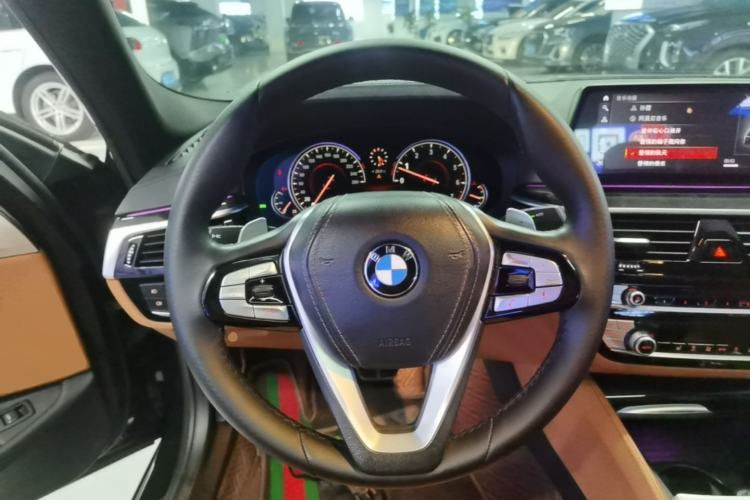 Used BMW 5 Series 2018 Restyled 530Li Leading Edition M Sport Package Steering Wheel