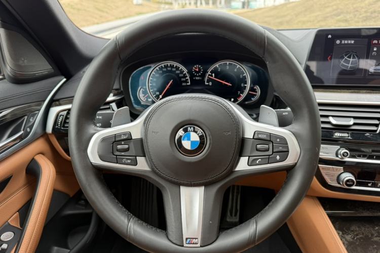 Used BMW 5 Series 2018 Restyled 530Li Leading Edition M Sport Package Steering Wheel