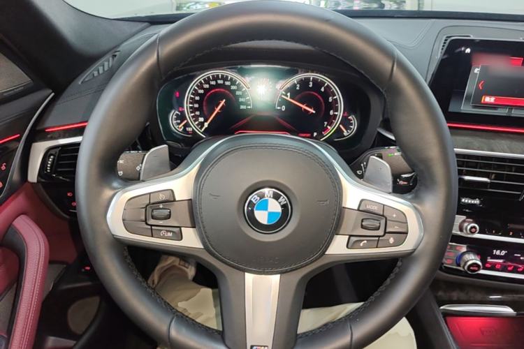 Used BMW 5 Series 2018 Restyled 530Li Luxury Edition M Sport Package Steering Wheel