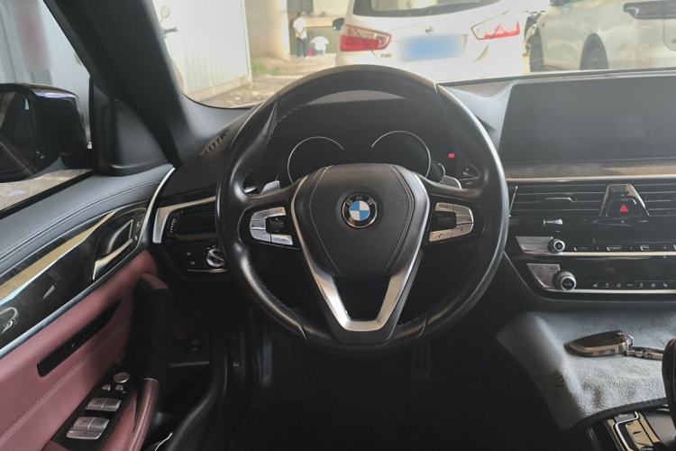 Used BMW 5 Series 2018 Restyled 530Li Leading Edition M Sport Package Steering Wheel