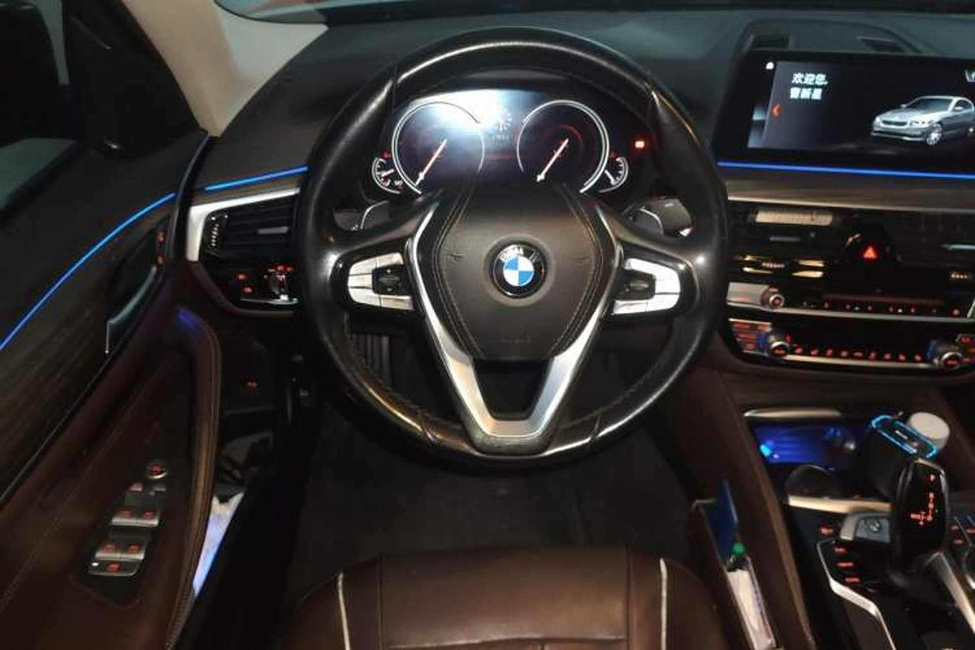 Used BMW 5 Series 2018 Revised Version 530Li Leading Edition Luxury Package Steering Wheel