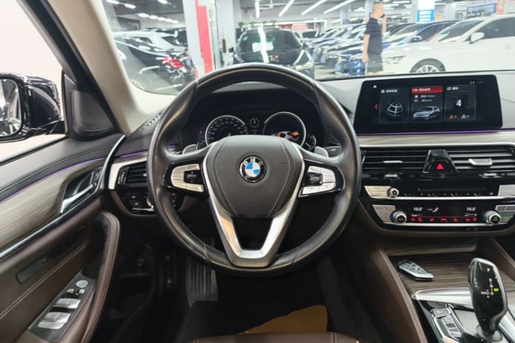 Used BMW 5 Series 2018 Facelifted 530Li Luxury Edition Premium Package Steering Wheel