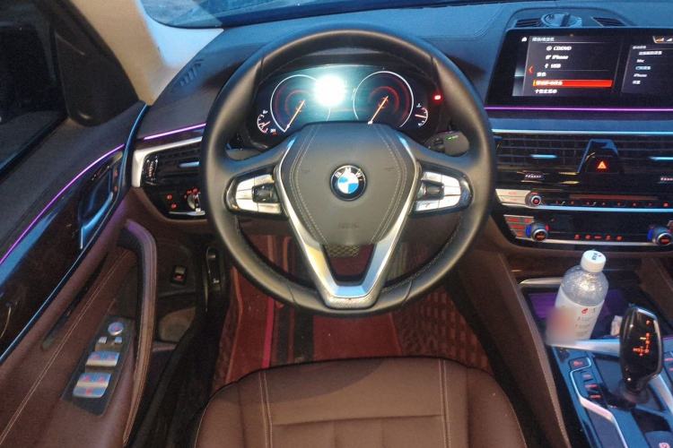 Used BMW 5 Series 2018 525Li Luxury Package Steering Wheel
