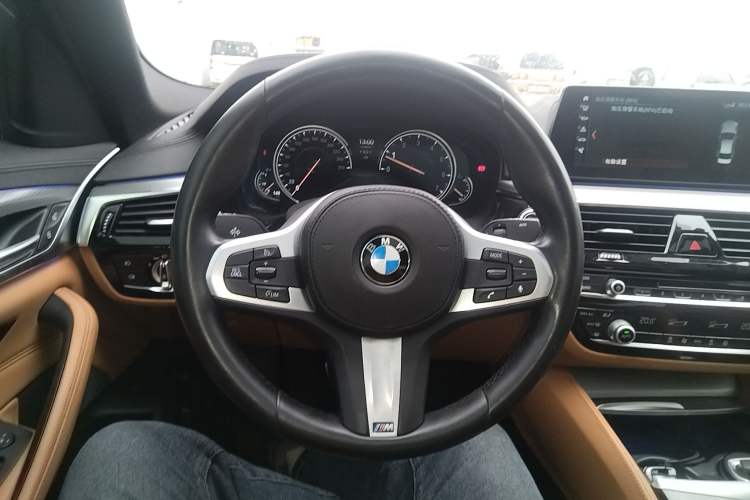 Used BMW 5 Series 2018 525i M Sport Package Steering Wheel