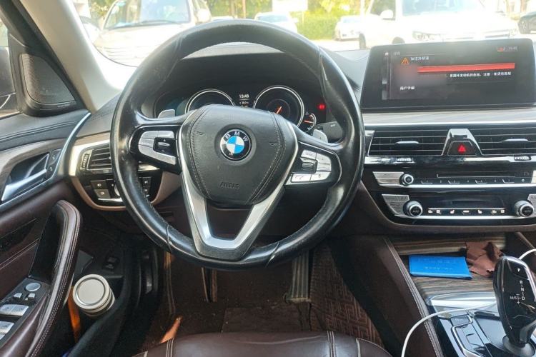 Used BMW 5 Series 2018 Facelifted 530Li Luxury Edition Premium Package Steering Wheel