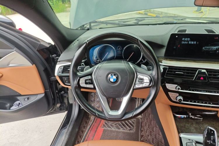 Used BMW 5 Series 2018 Restyled 530Li Leading Edition M Sport Package Steering Wheel