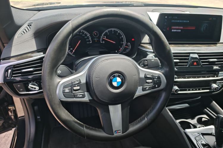 Used BMW 5 Series 2018 525Li M Sport Package Steering Wheel