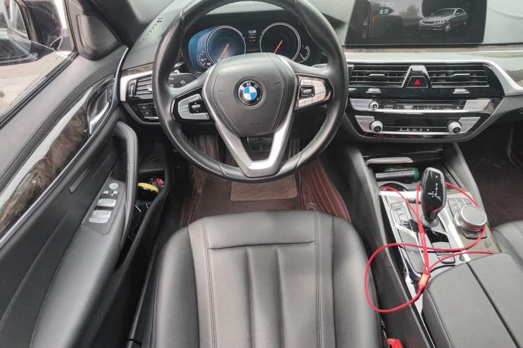 Used BMW 5 Series 2018 525Li M Sport Package Steering Wheel