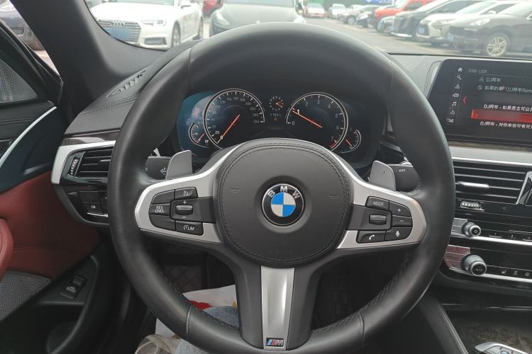 Used BMW 5 Series 2018 Restyled 530Li Leading Edition M Sport Package Steering Wheel