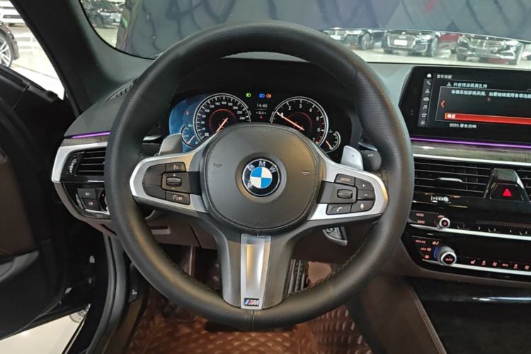 Used BMW 5 Series 2018 530Li xDrive M Sport Package Steering Wheel