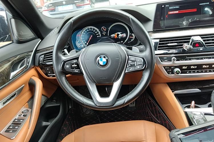 Used BMW 5 Series 2018 530Li Leading Model M Sport Package Steering Wheel
