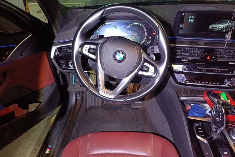 Used BMW 5 Series 2018 Restyled 530Li Leading Edition M Sport Package Steering Wheel