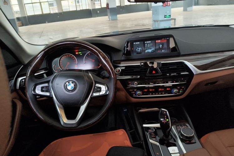 Used BMW 5 Series 2018 528Li Launch Special Edition Steering Wheel