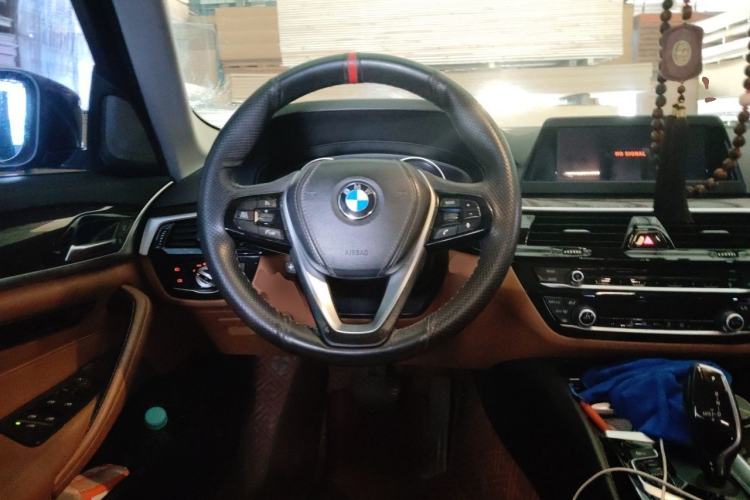 Used BMW 5 Series 2018 528Li Launch Special Edition Steering Wheel