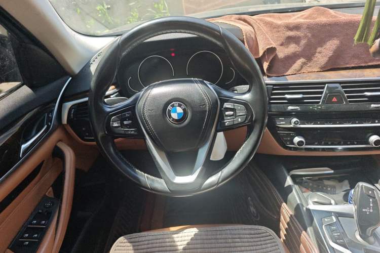Used BMW 5 Series 2018 528Li Launch Special Edition Steering Wheel