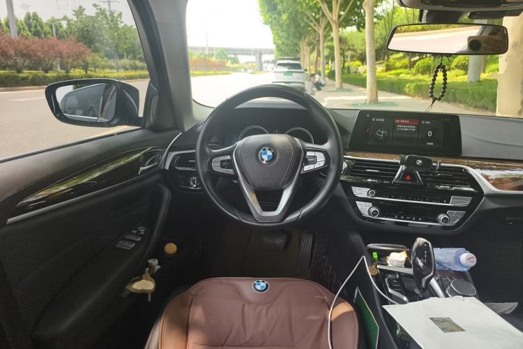 Used BMW 5 Series 2018 525Li Luxury Package Steering Wheel