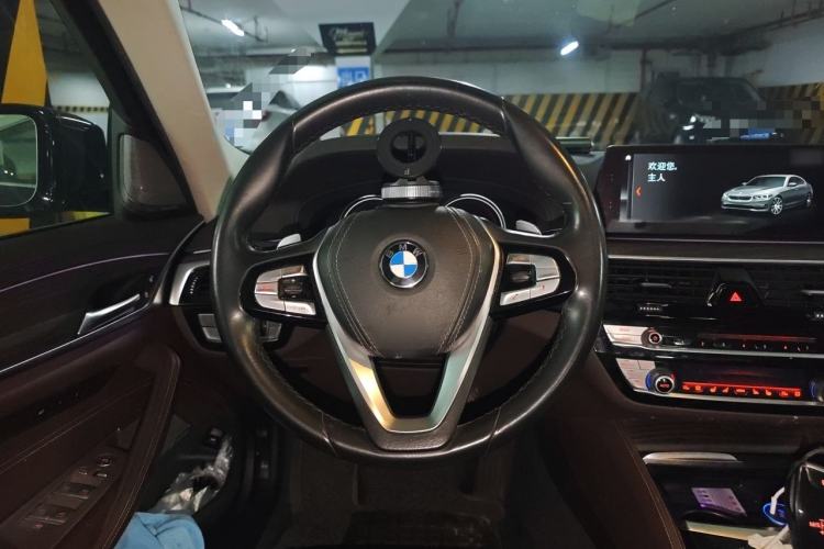 Used BMW 5 Series 2018 Facelifted 530Li Luxury Edition Premium Package Steering Wheel