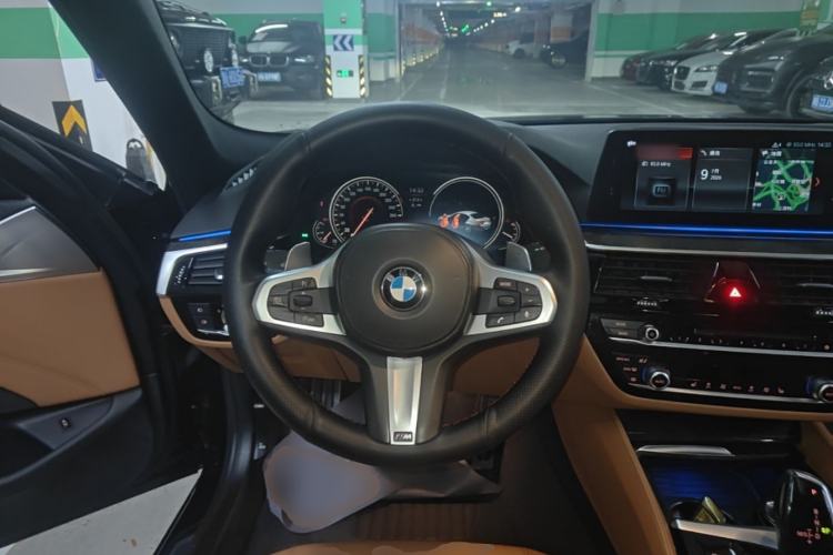 Used BMW 5 Series 2018 530Li xDrive M Sport Package Steering Wheel