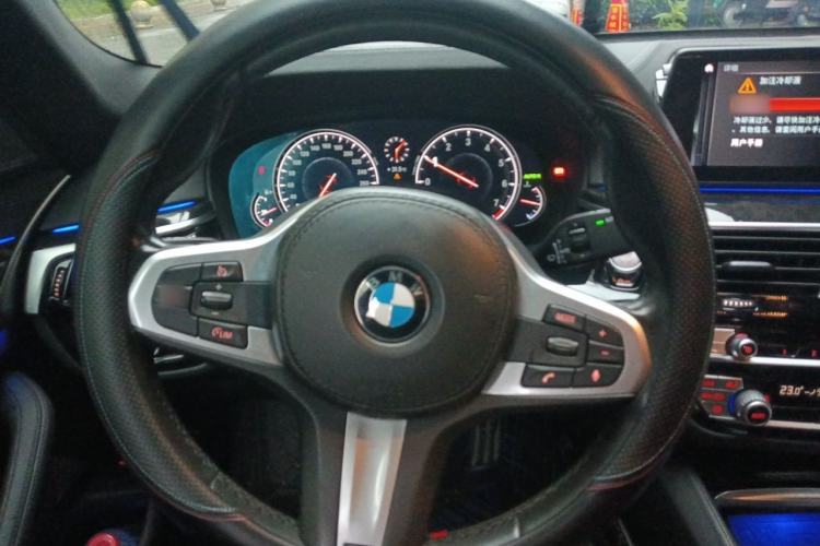 Used BMW 5 Series 2018 525Li M Sport Package Steering Wheel