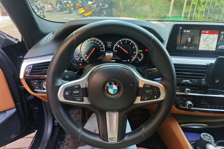 Used BMW 5 Series 2018 525i M Sport Package Steering Wheel