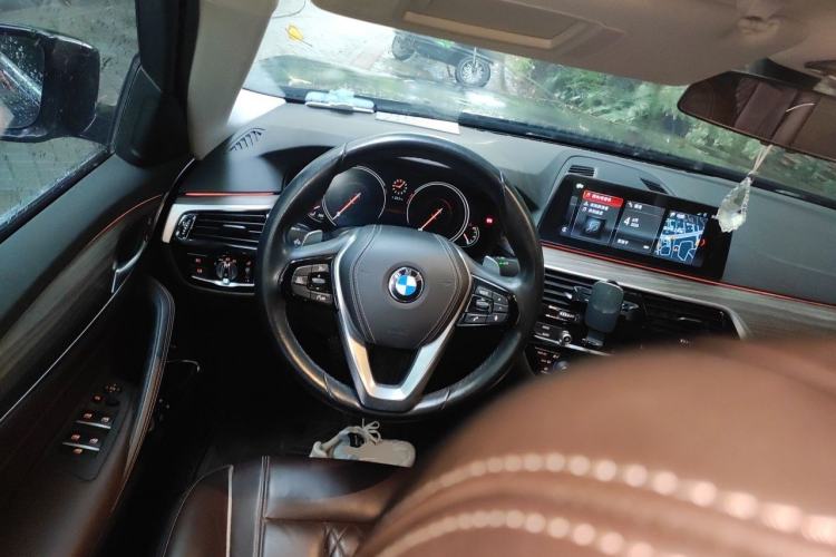 Used BMW 5 Series 2018 530Li Leading Edition Luxury Package Steering Wheel