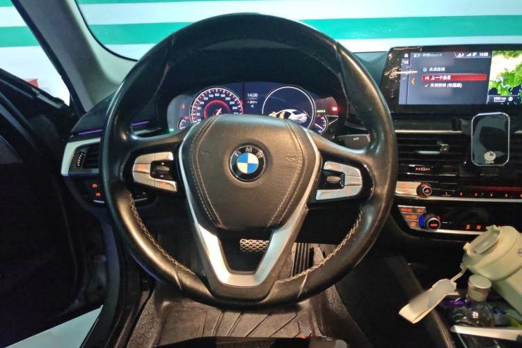 Used BMW 5 Series 2018 525Li Luxury Package Steering Wheel