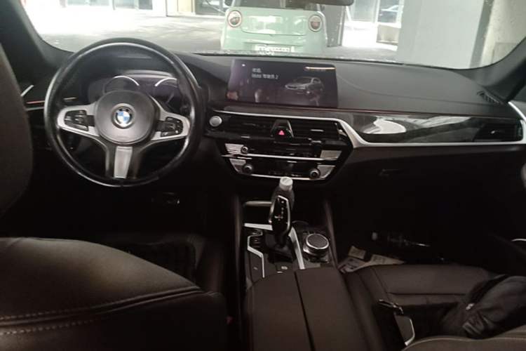 Used BMW 5 Series 2018 525Li M Sport Package Steering Wheel